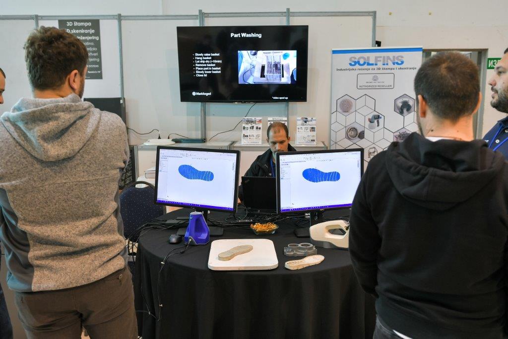 Odoo - Sample 2 for three columns